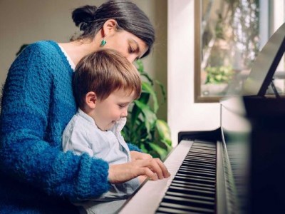 Gia sư Piano dạy đàn tại nhà: Khám phá âm nhạc qua ngón tay